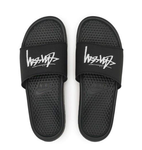 [해외] 나이키 x 스투시 베나시 슬라이드 오프 느와르 Nike x Stussy Benassi Slide Off Noir CW2787-001