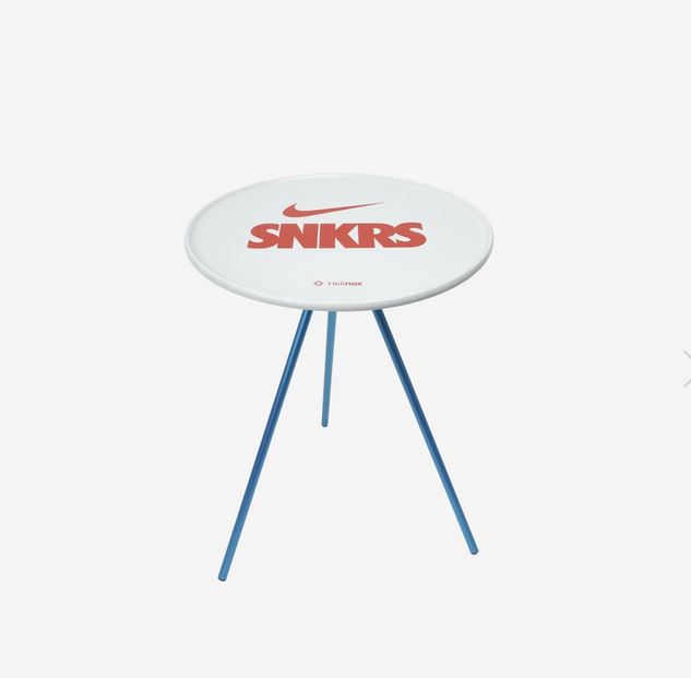 [해외] 헬리녹스 나이키 SNKRS 4주년 사이드 테이블 M Helinox Nike SNKRS 4th Anniversary Side Table M