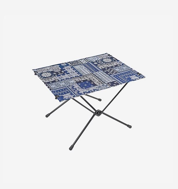 [해외] 헬리녹스 테이블 원 하드탑 라지 블루 반다나 퀼트 Helinox Table One Hard Top Large Blue Bandanna Quilt